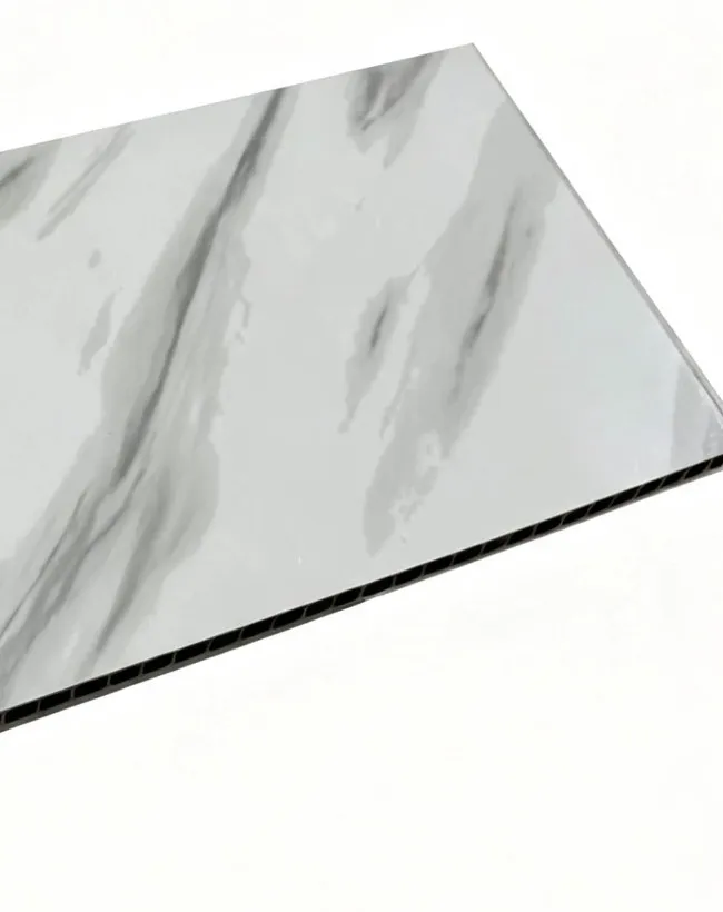 Panel plafon PVC motif marmer Diyan Jaya PVC — material asli yang digunakan untuk pemasangan di Depok